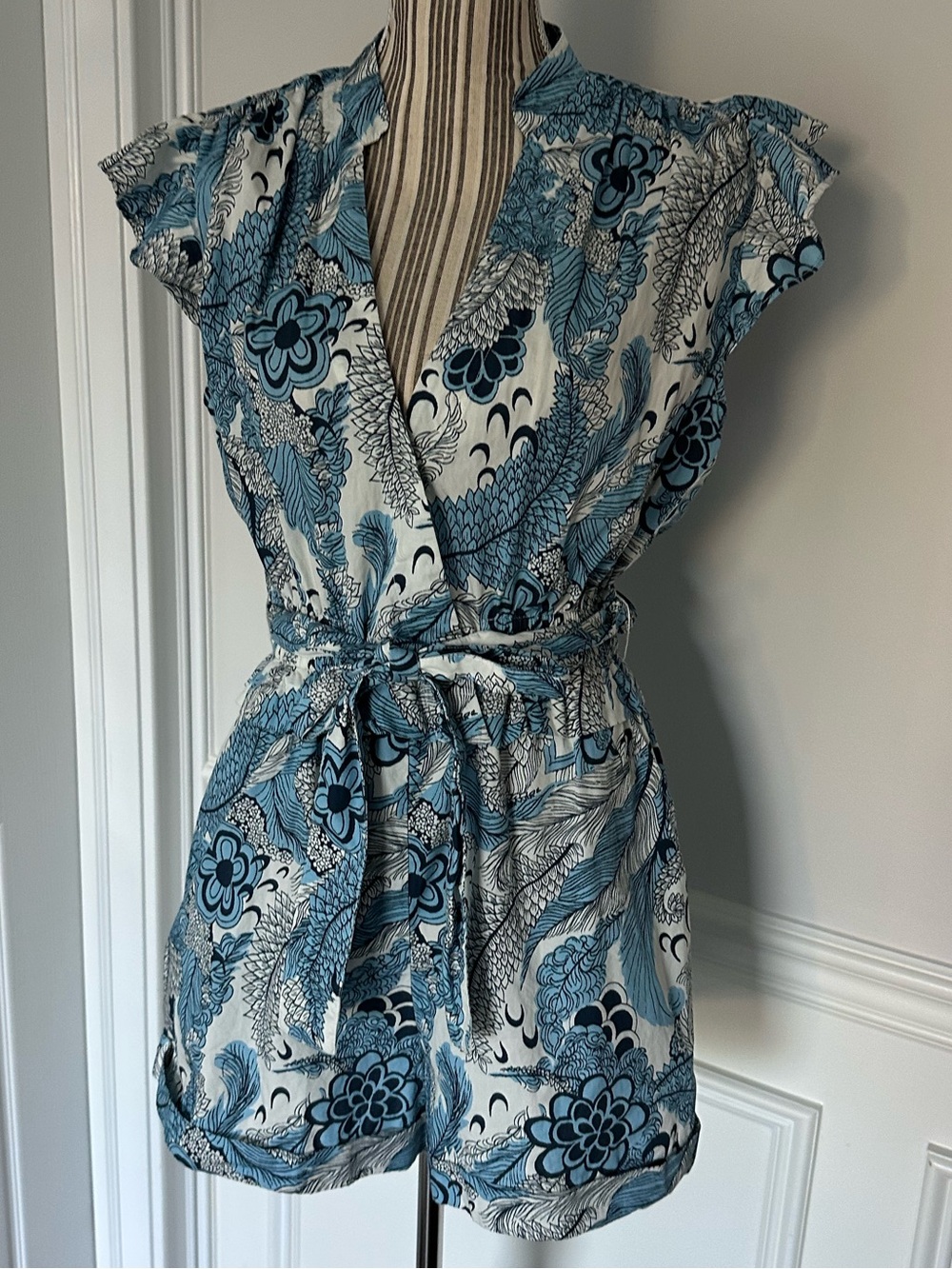 Derek Lam Collective Blue floral Cotton Wrap Romper Tie Waist IT 46 US 10